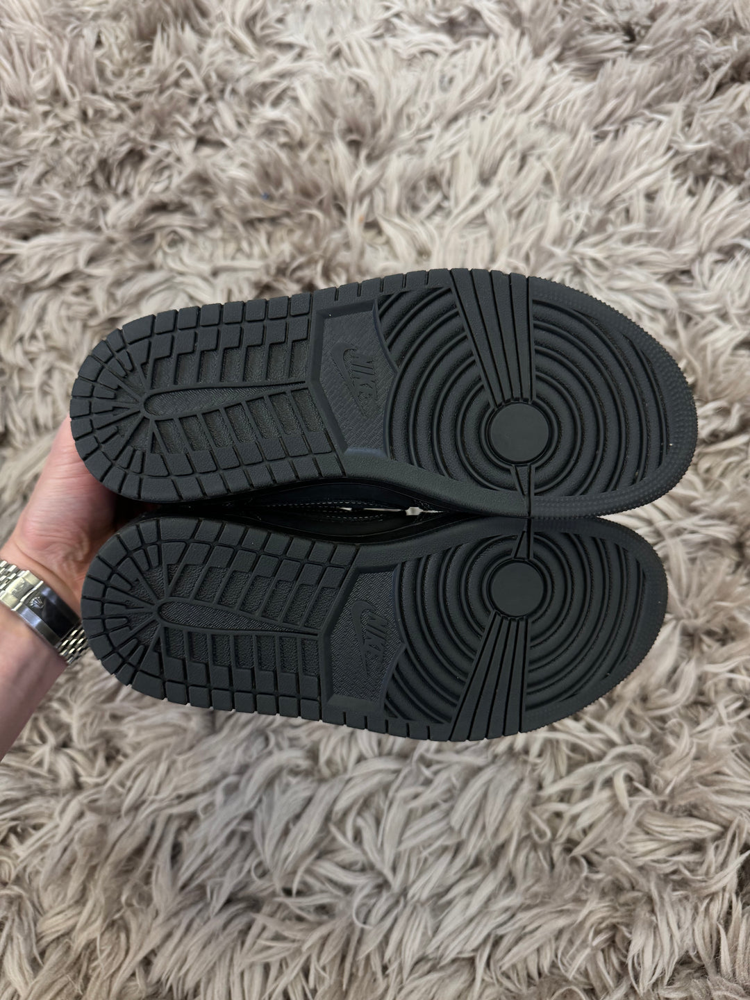 Jordan 1 Low Travis Scott Phantom 4.5UK