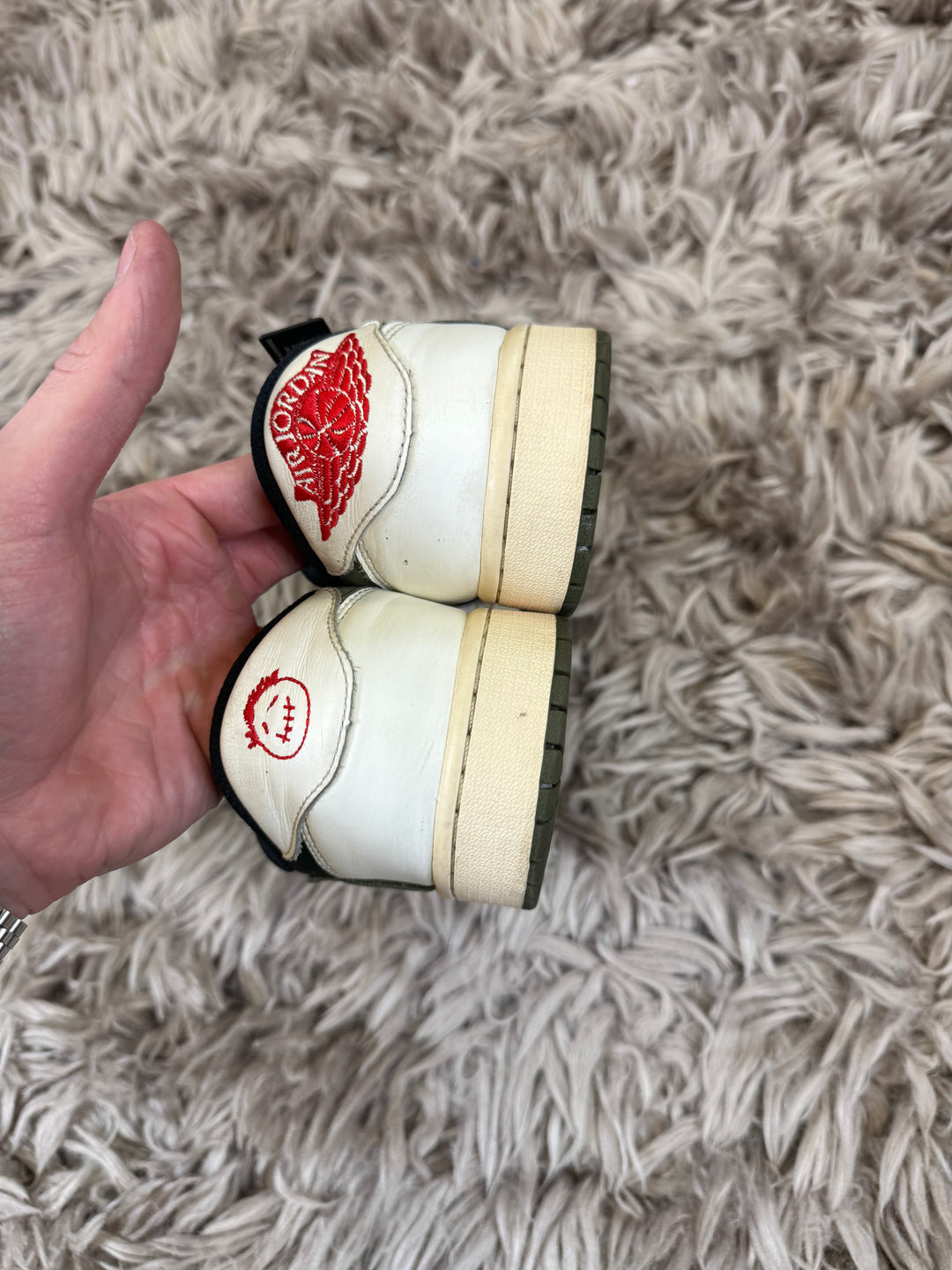 Jordan 1 low Travis Scott Olive 9UK
