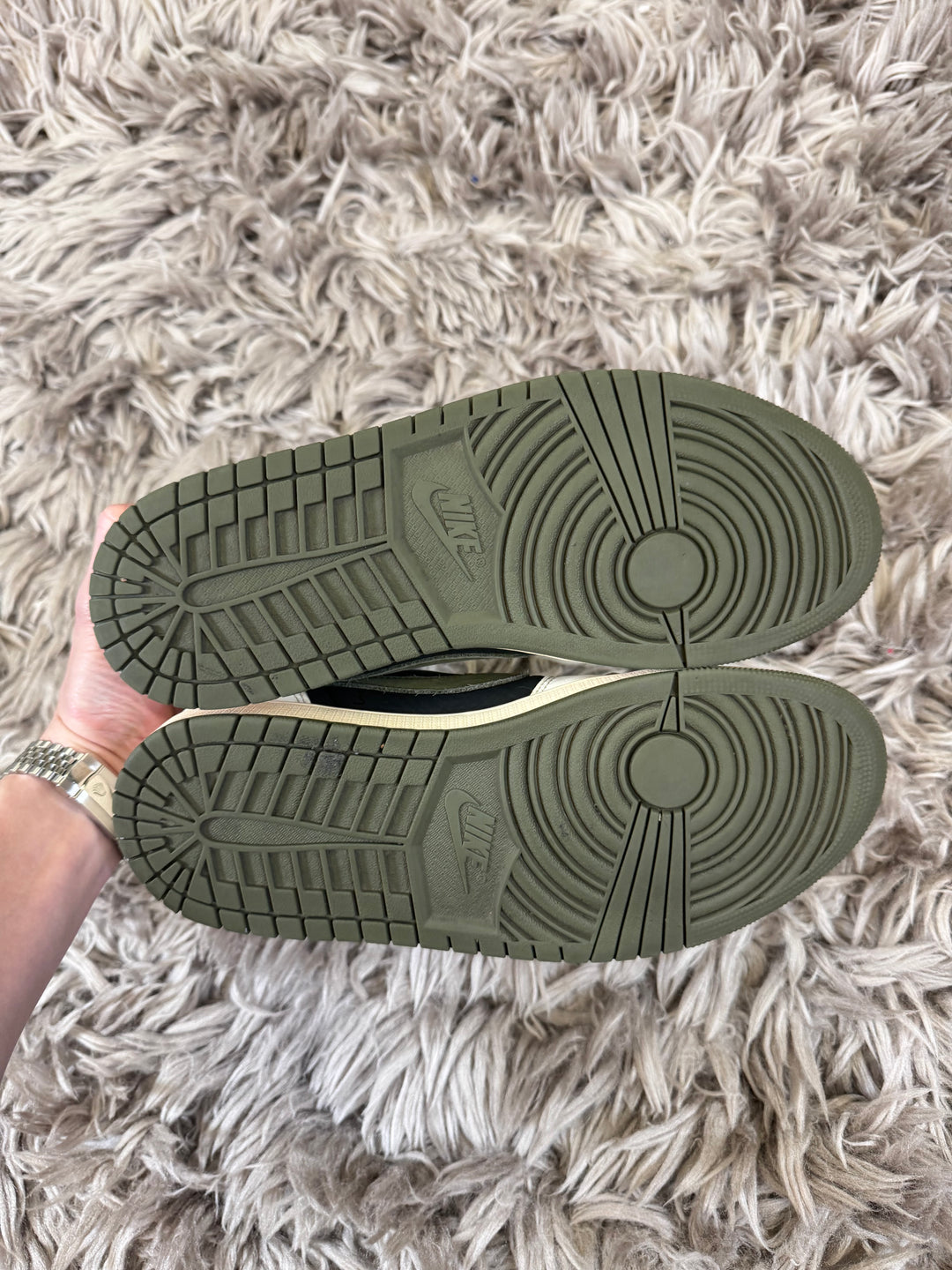 Jordan 1 low Travis Scott Olive 9UK
