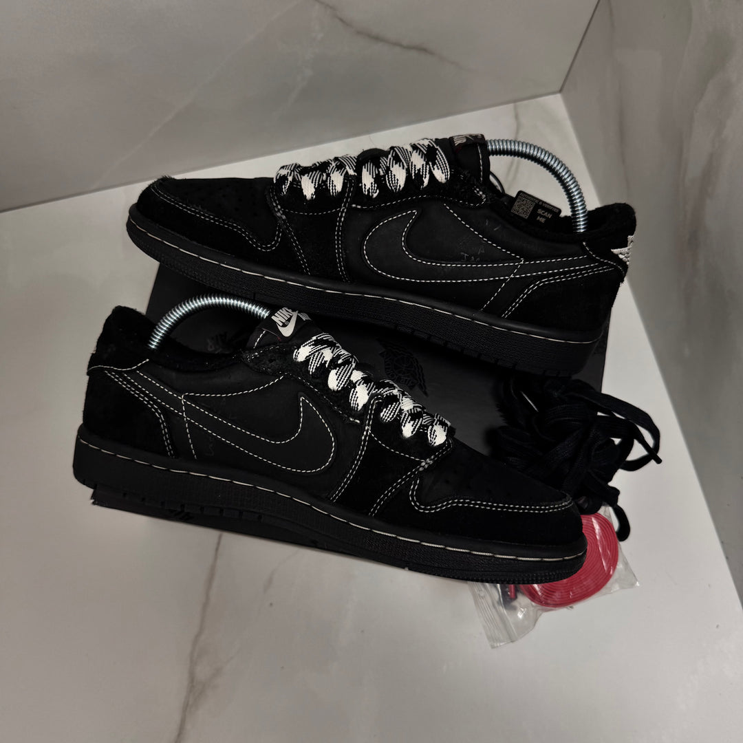 Jordan 1 Low Travis Scott Phantom 7UK
