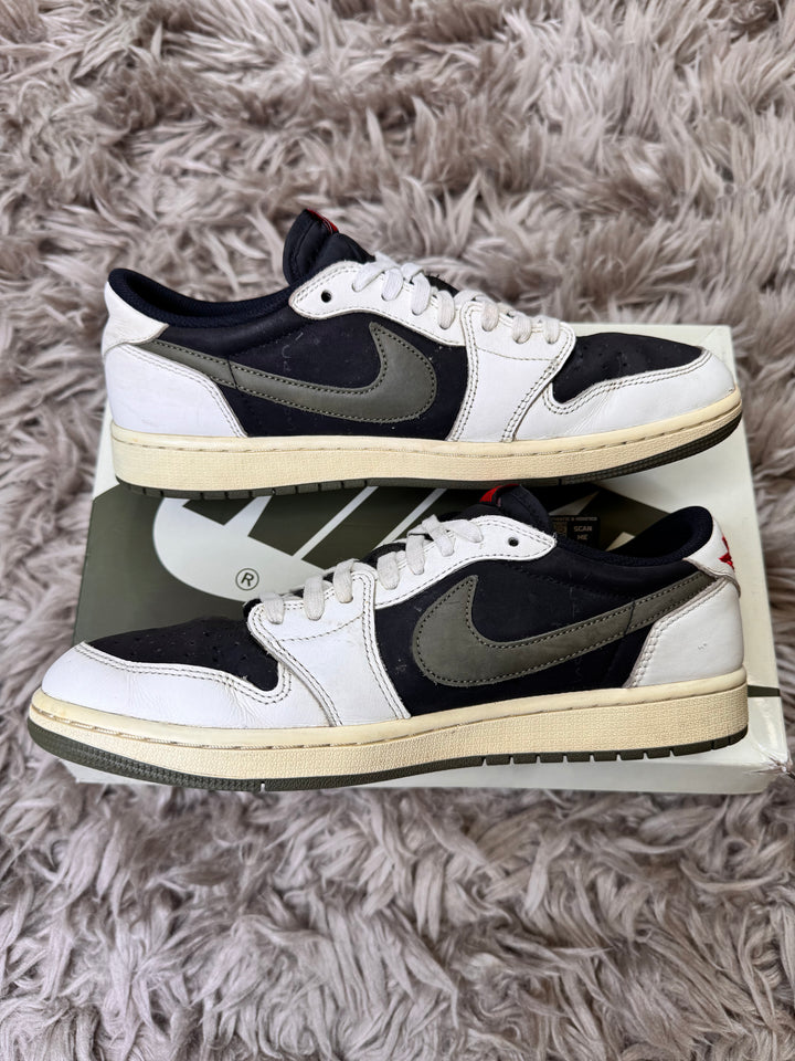 Jordan 1 low Travis Scott olive 8.5UK