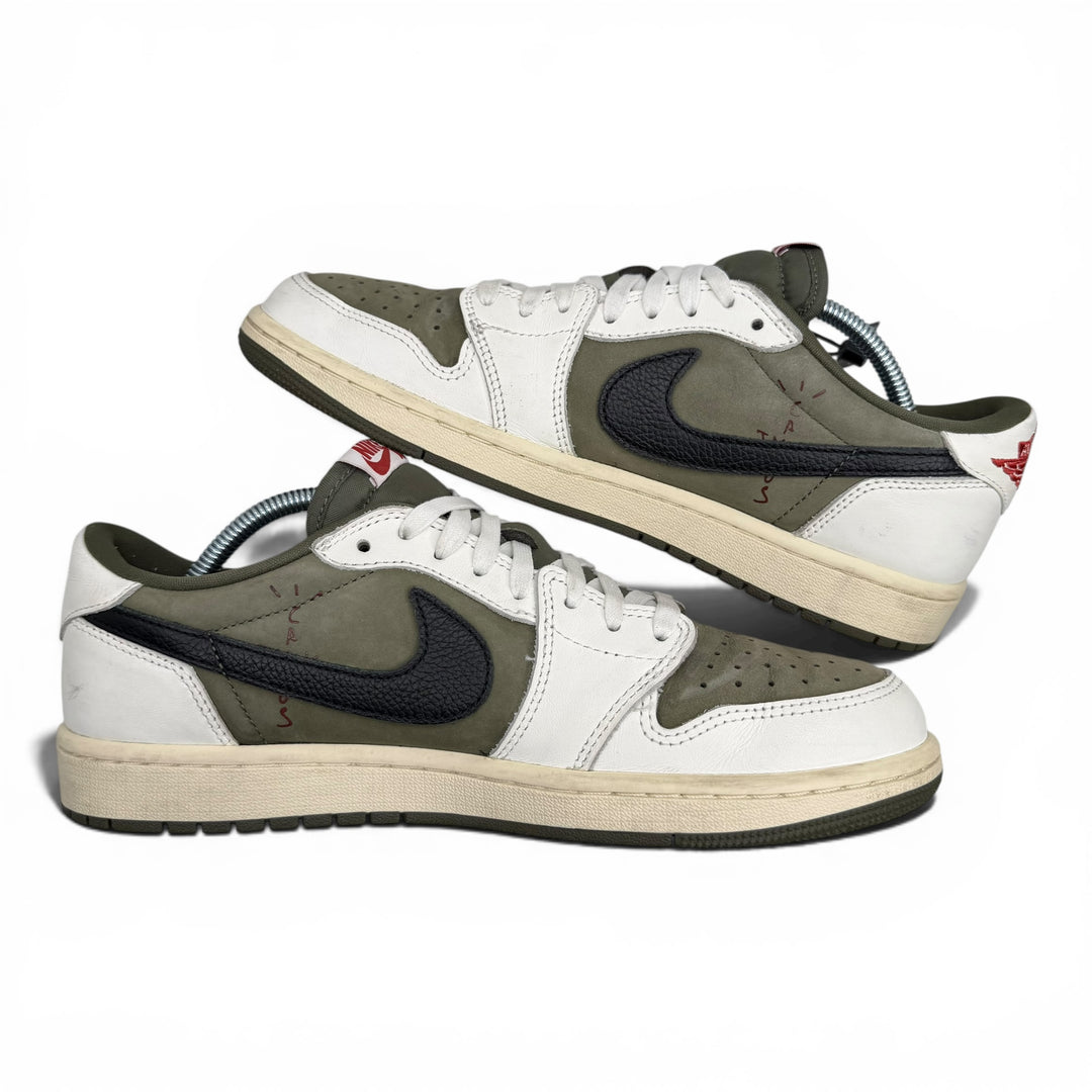 Jordan 1 Low Travis Scott Medium Olive 8.5UK (2491)