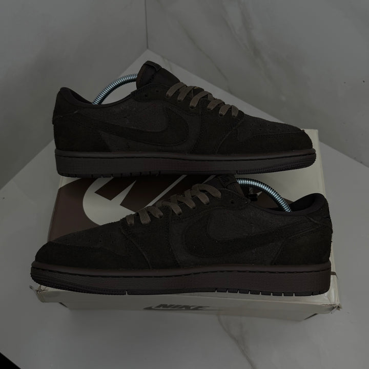 Jordan 1 Low Travis Scott Velvet Brown 8UK (2567)