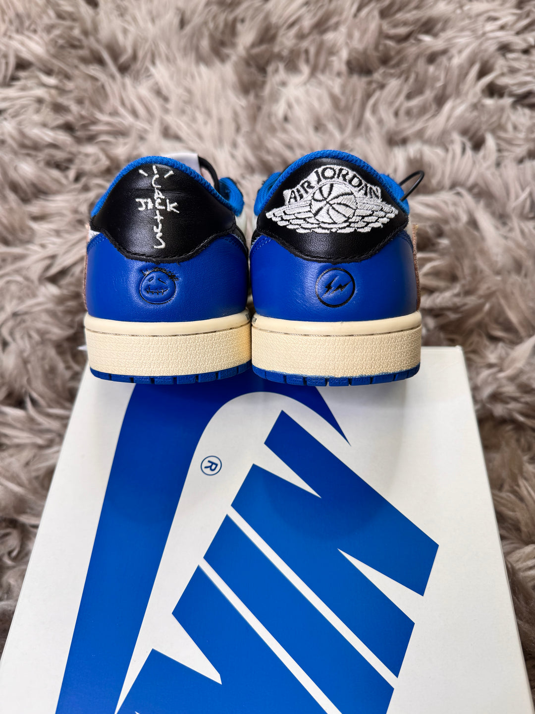 Jordan 1 low Travis Scott fragment 7UK