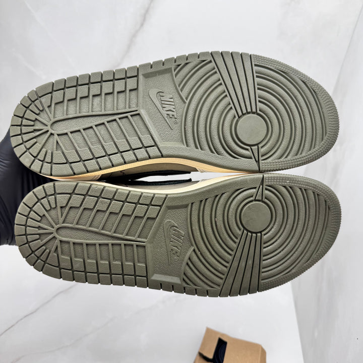 Jordan 1 Low Travis Scott Medium Olive 7.5UK