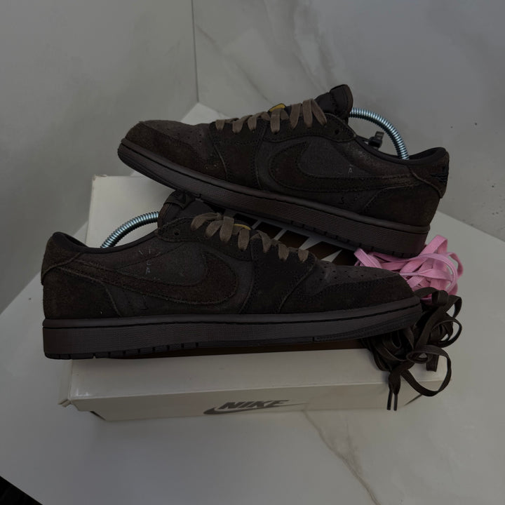 Jordan 1 Low Travis Scott Velvet Brown 8UK (2471)