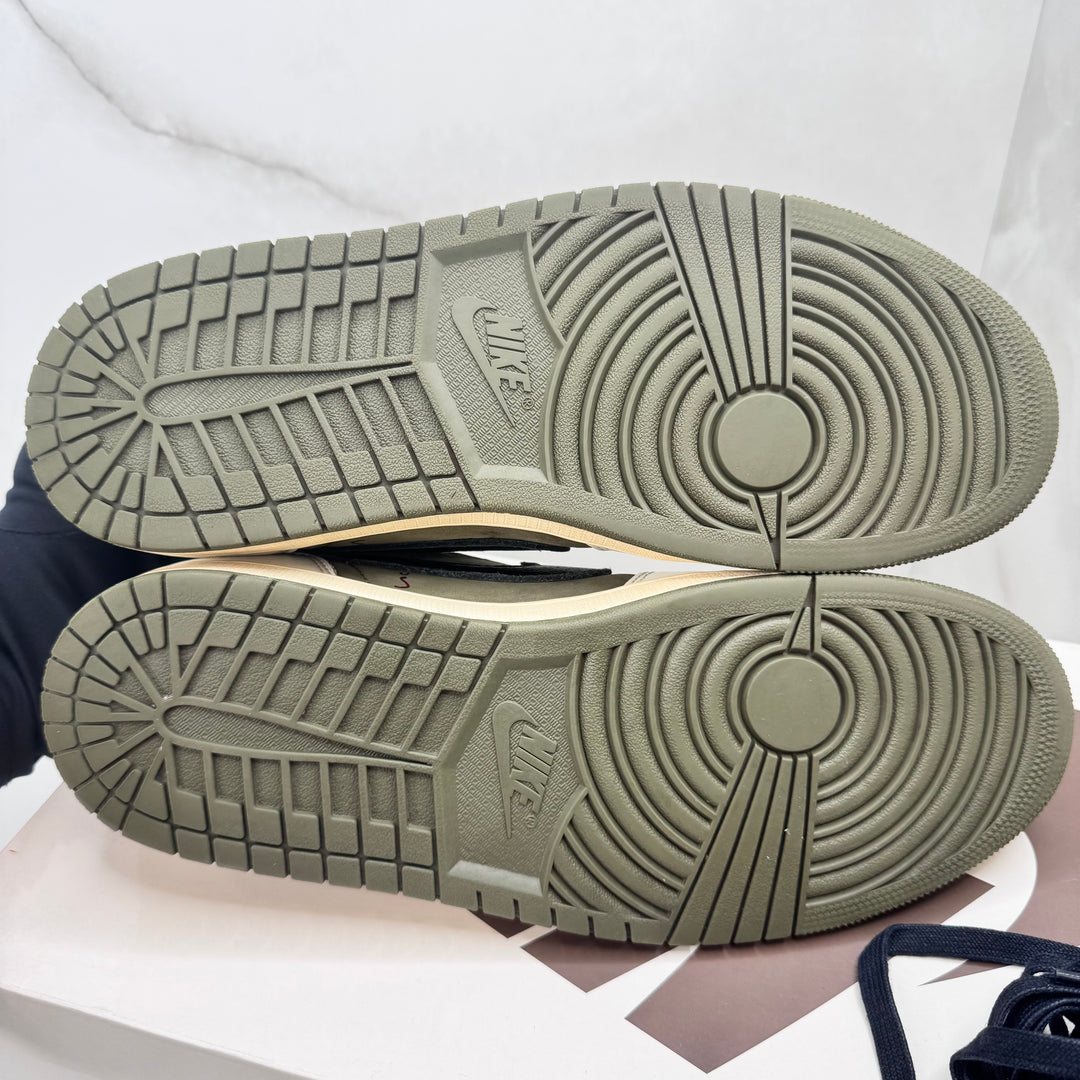 Jordan 1 Low Travis Scott Medium Olive 9.5UK