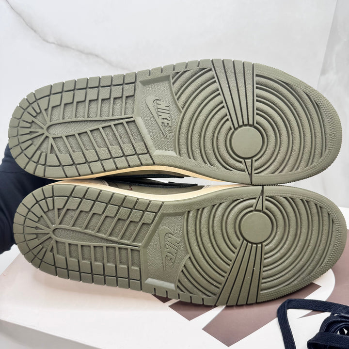 Jordan 1 Low Travis Scott Medium Olive 9.5UK