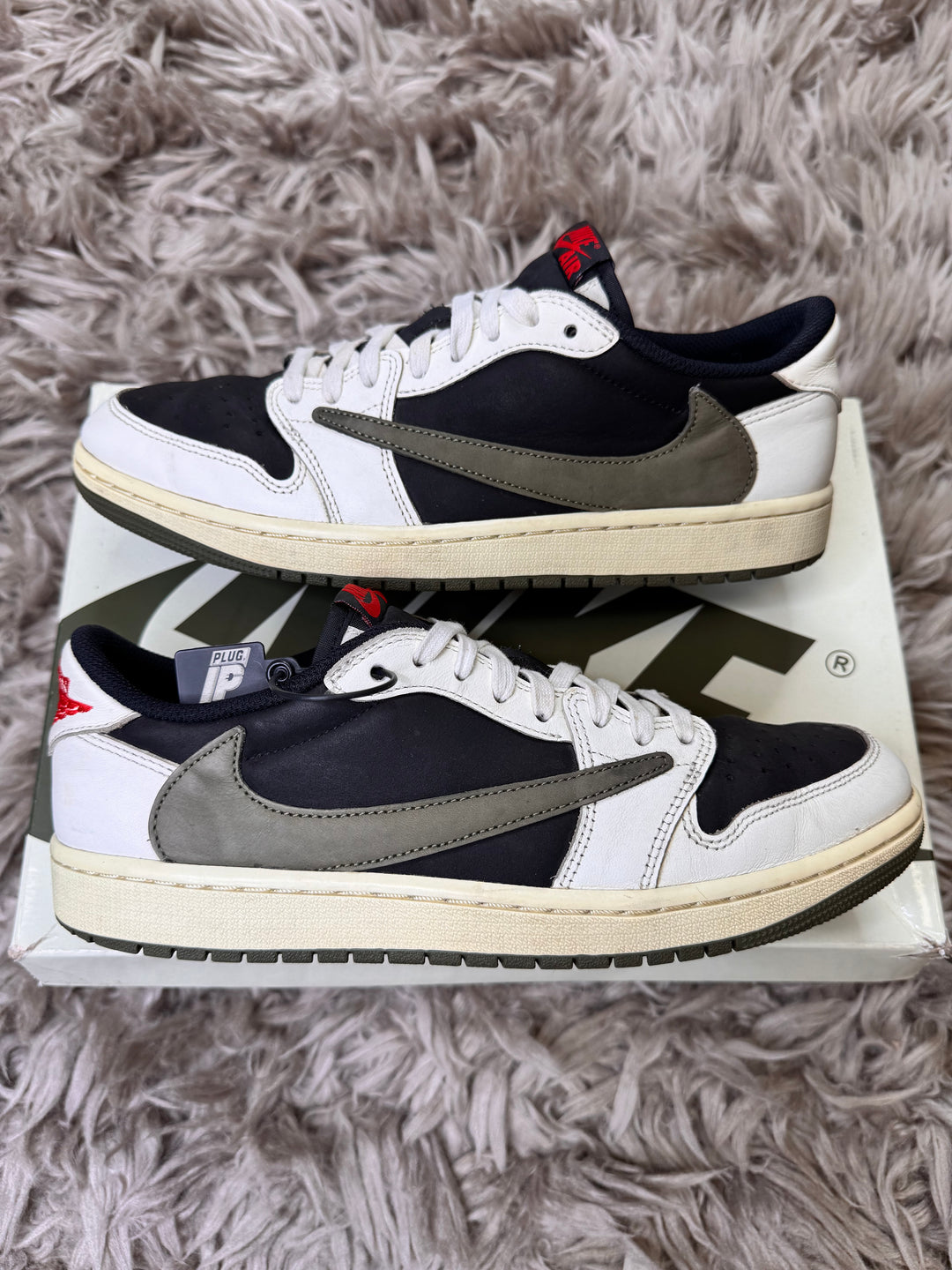 Jordan 1 low Travis Scott olive 8.5UK