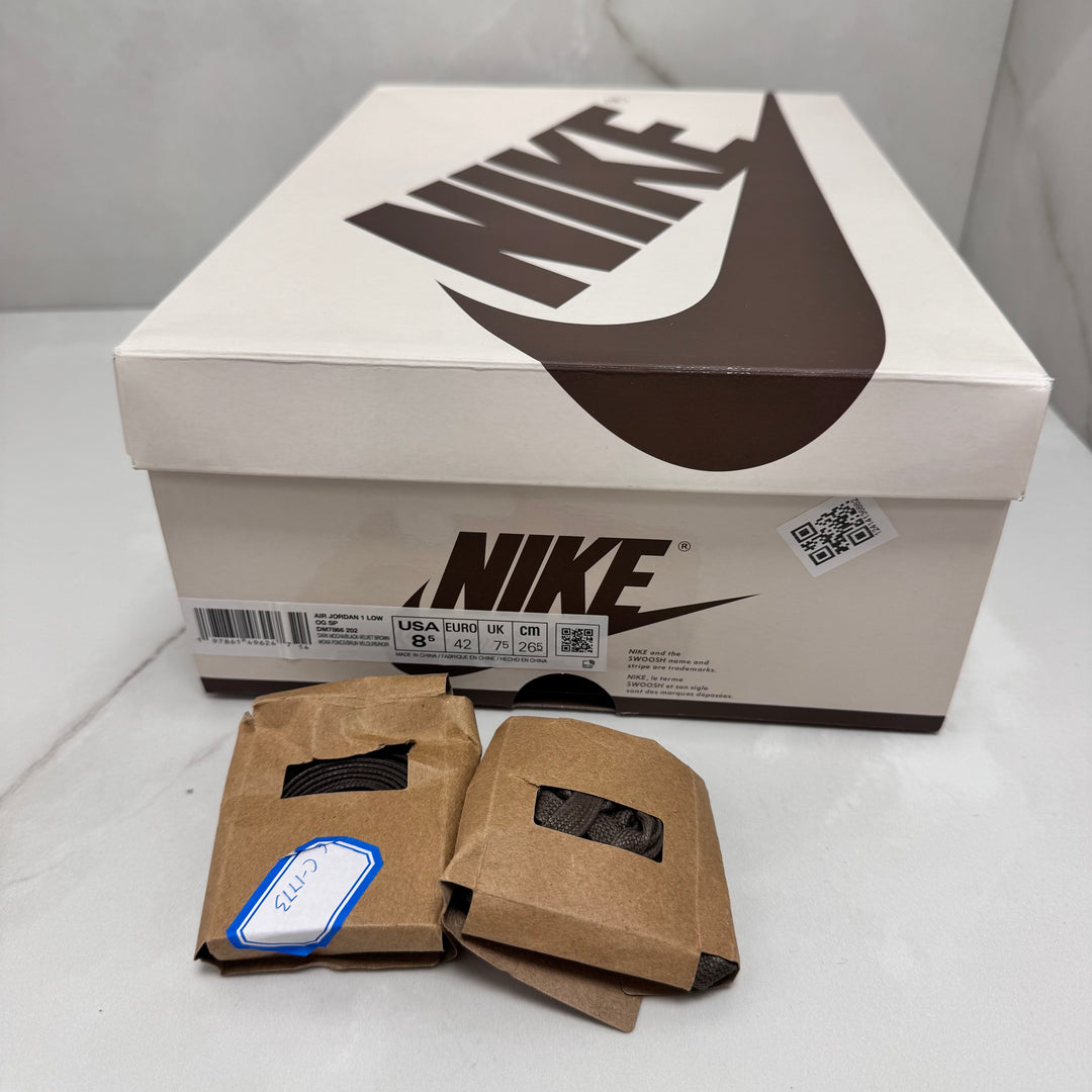 Jordan 1 Low Travis Scott Velvet 7.5UK