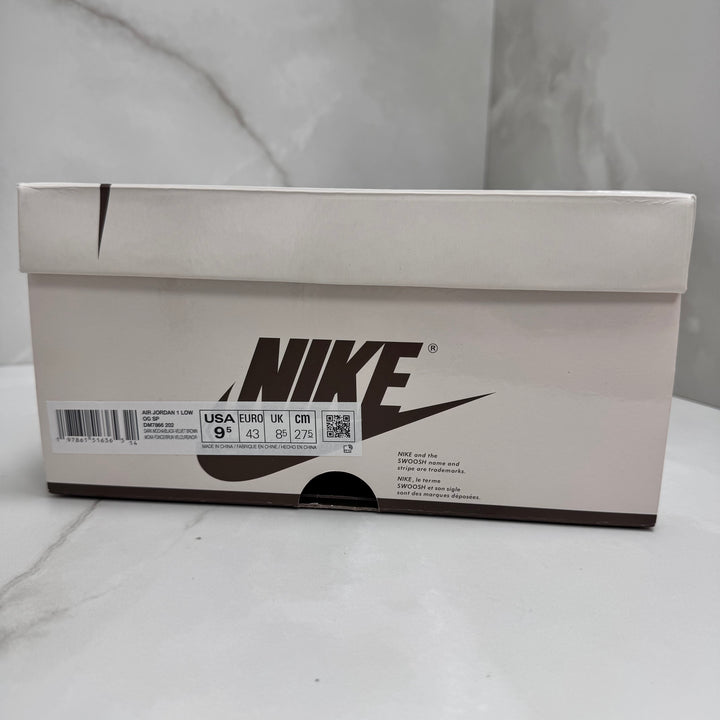 Jordan 1 Low Travis Scott Velvet 8.5UK