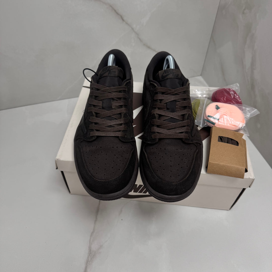 Jordan 1 Low Travis Scott Velvet 7UK