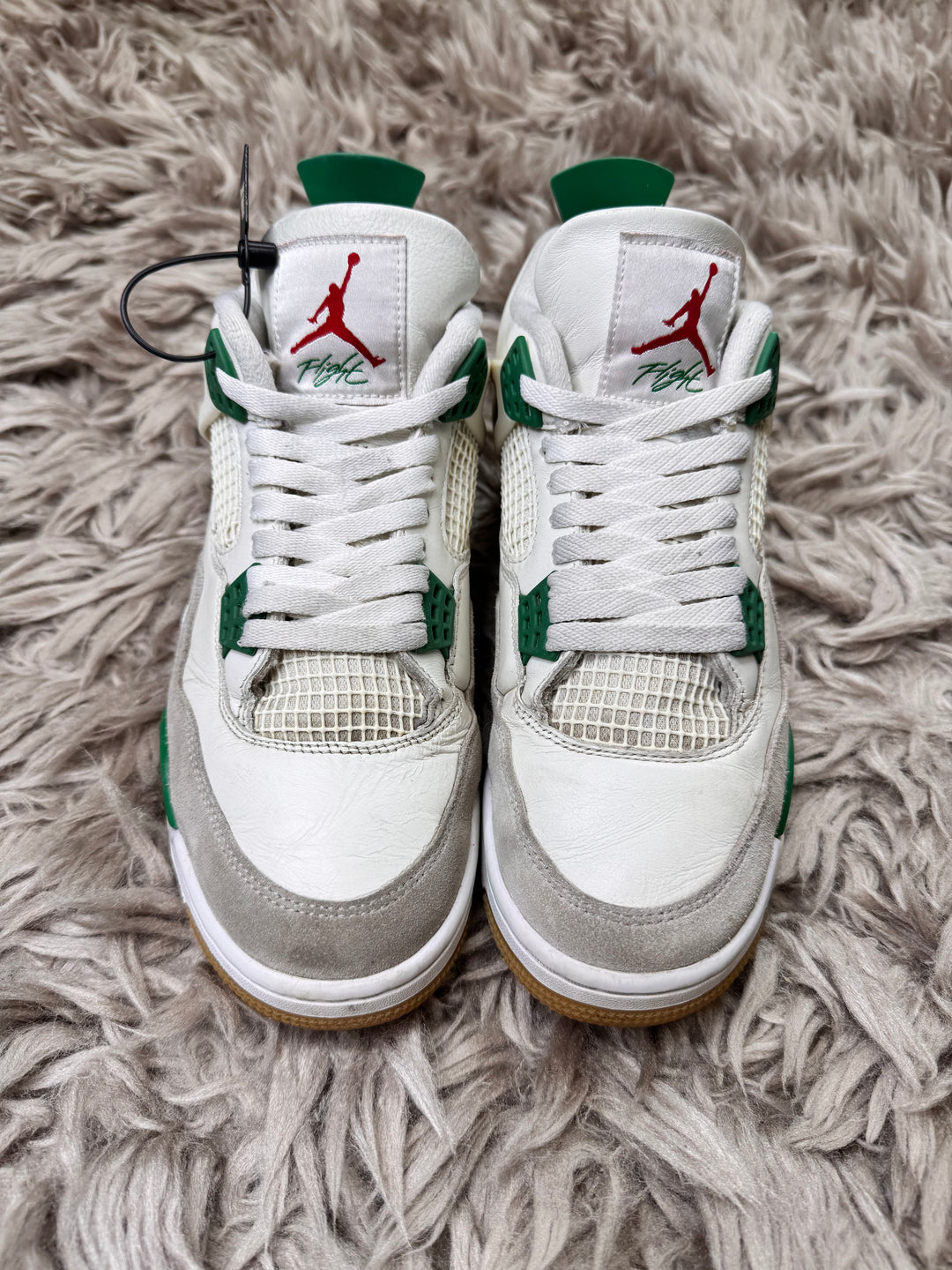 Jordan 4 SB Pine Green 8UK