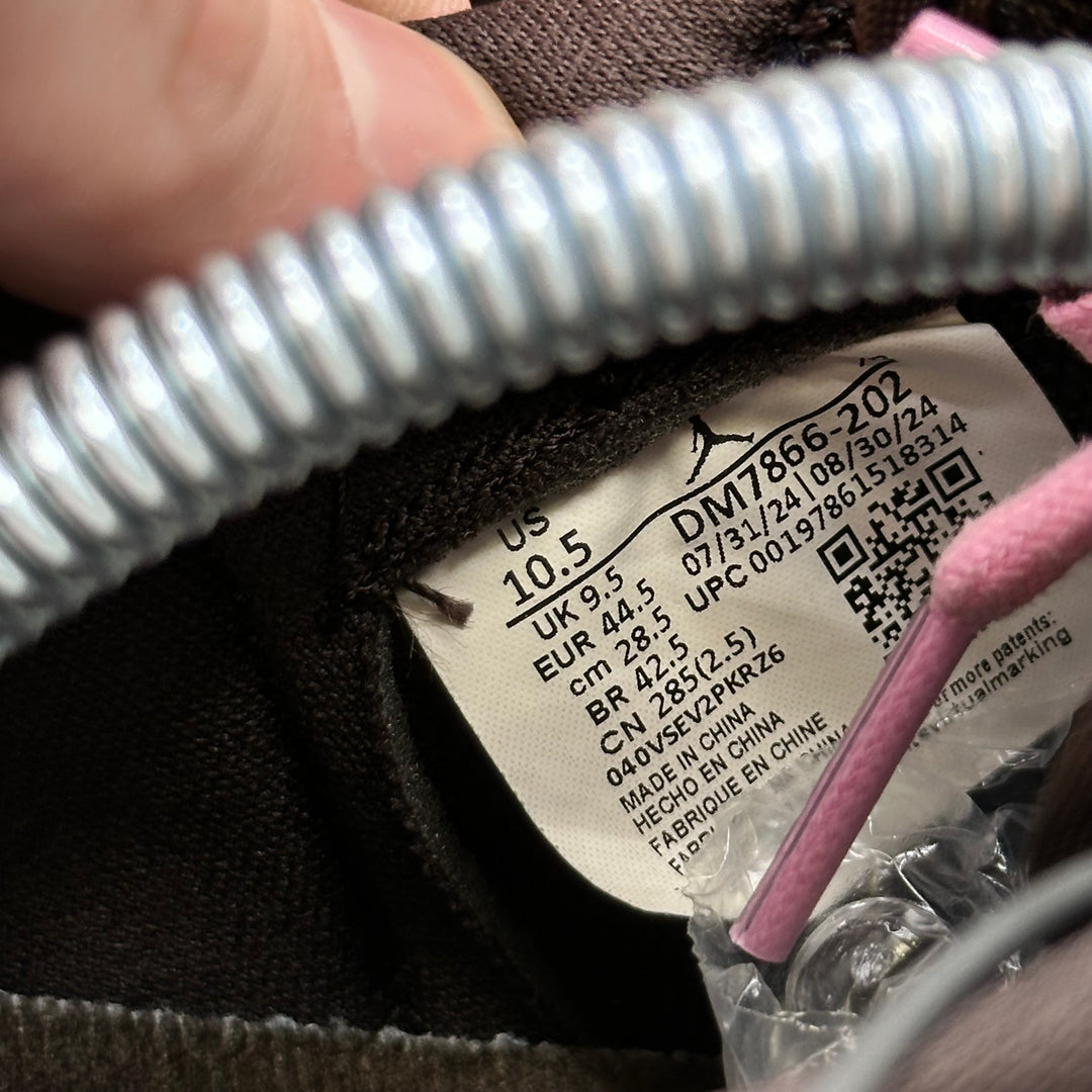 Jordan 1 Low Travis Scott Velvet 9.5UK