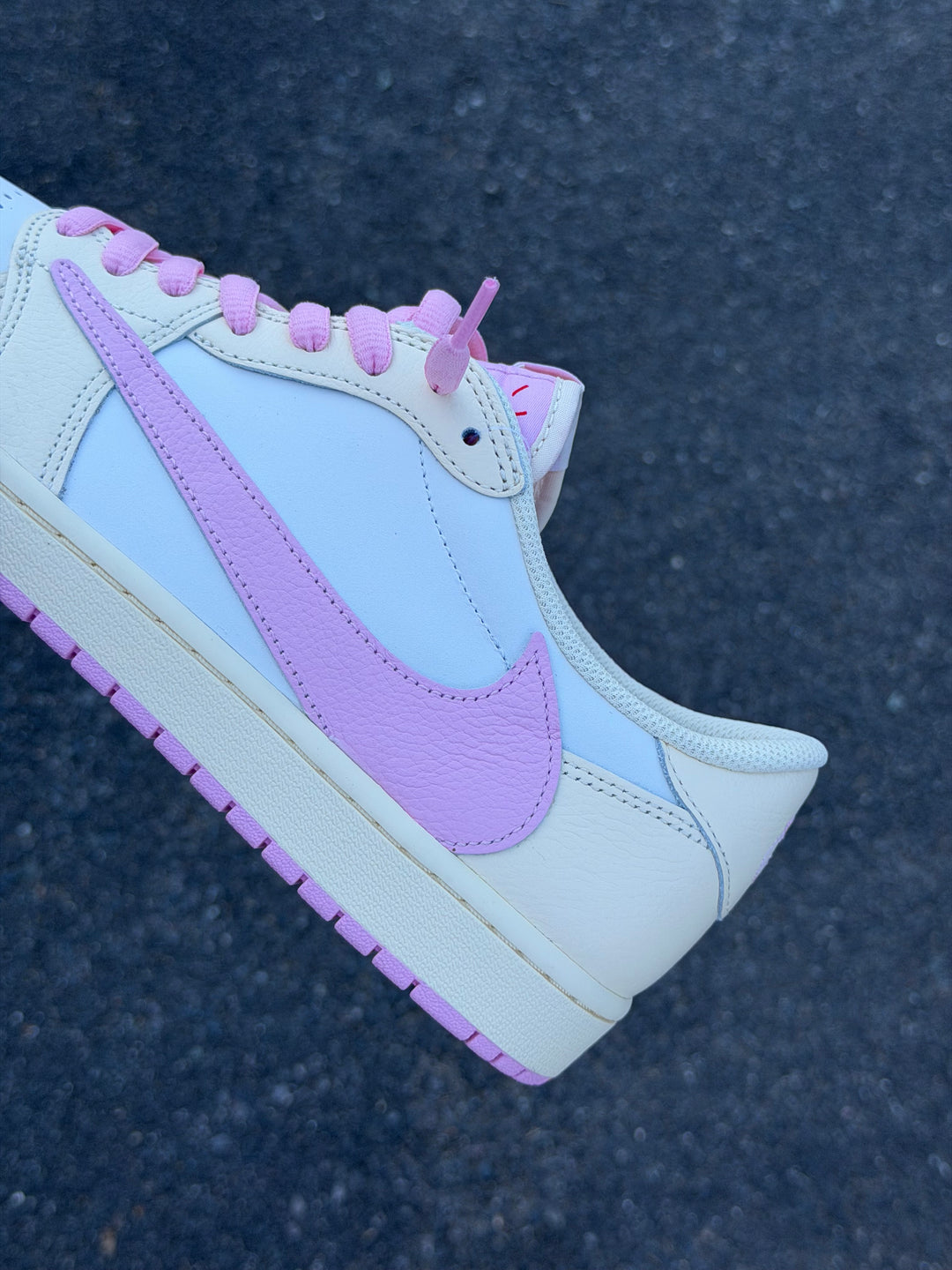 Jordan 1 Low Travis Scott Shy Pink