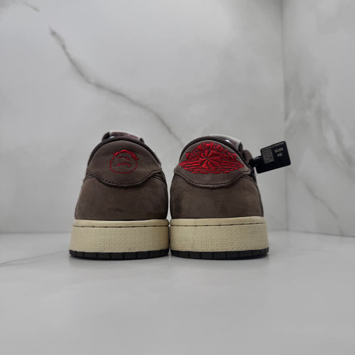 Jordan 1 Low Travis Scott OG Mocha 1.0 8.5UK