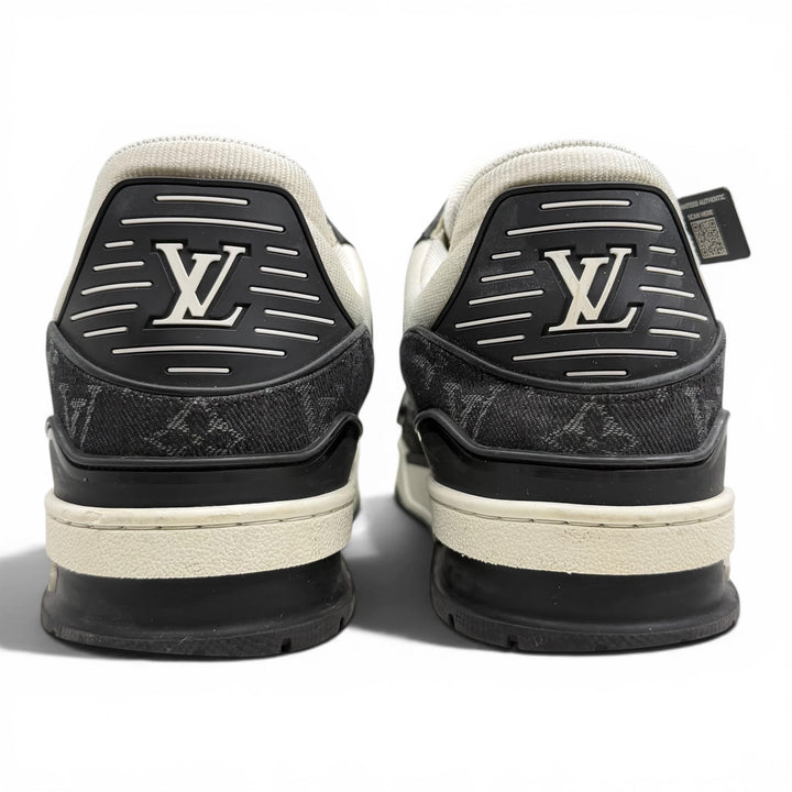 Louis Vuitton Trainers Black LV8 (Fits 8.5UK)