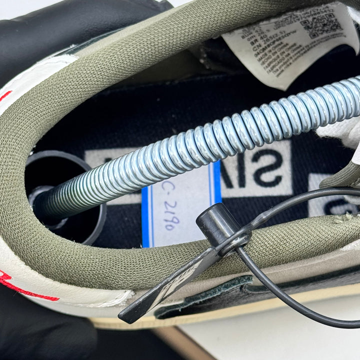 Jordan 1 Low Travis Scott Medium Olive 7.5UK