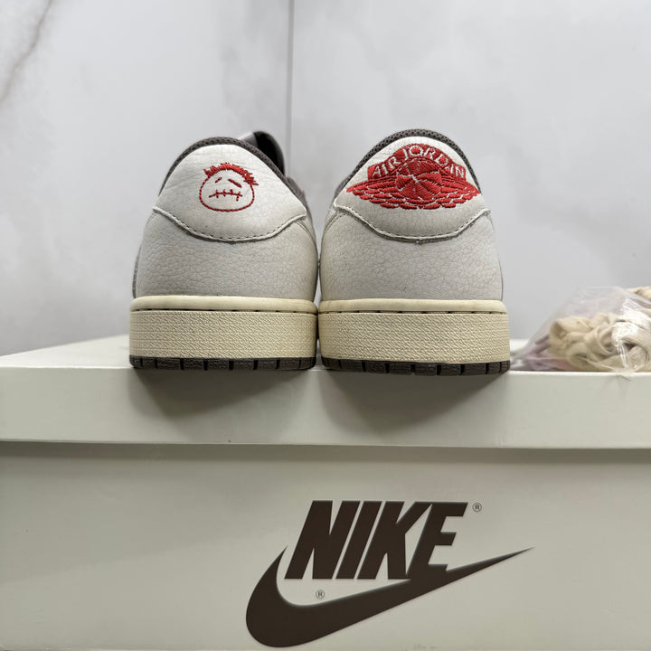 Jordan 1 Low Travis Scott Reverse Mocha 10UK (2316)
