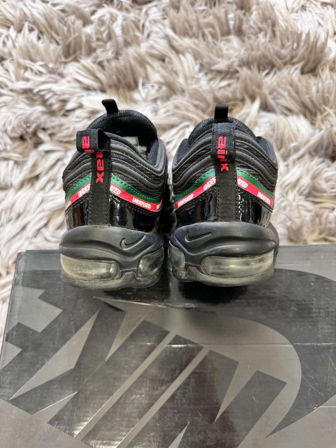 Nike air max 97 undefeated 9UK