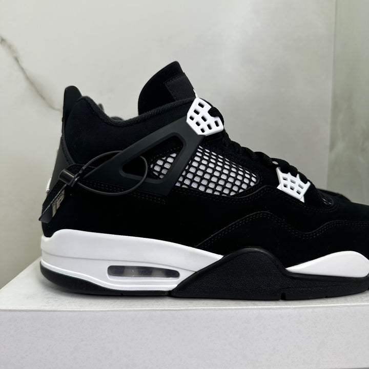 Jordan 4 White Thunder (Brand New)
