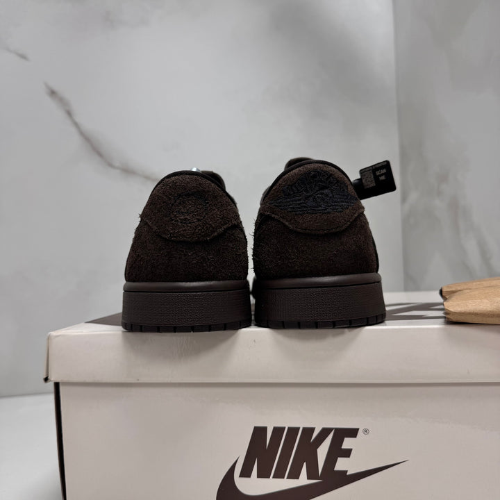 Jordan 1 Low Travis Scott Velvet 8UK