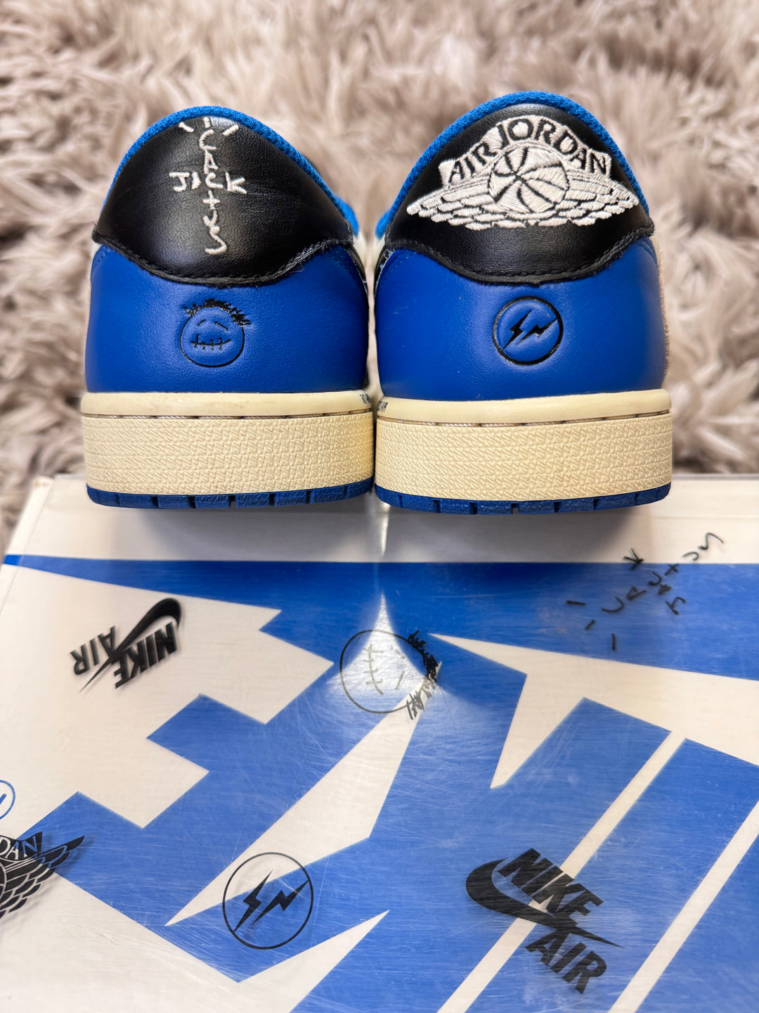 Jordan 1 low Travis Scott fragment 8UK