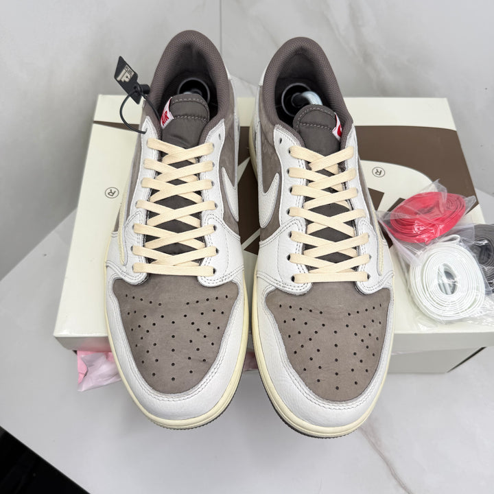 Jordan 1 Low Travis Scott Reverse Mocha 10.5UK