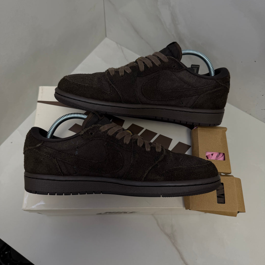 Jordan 1 Low Travis Scott Velvet Brown 7UK (2468)
