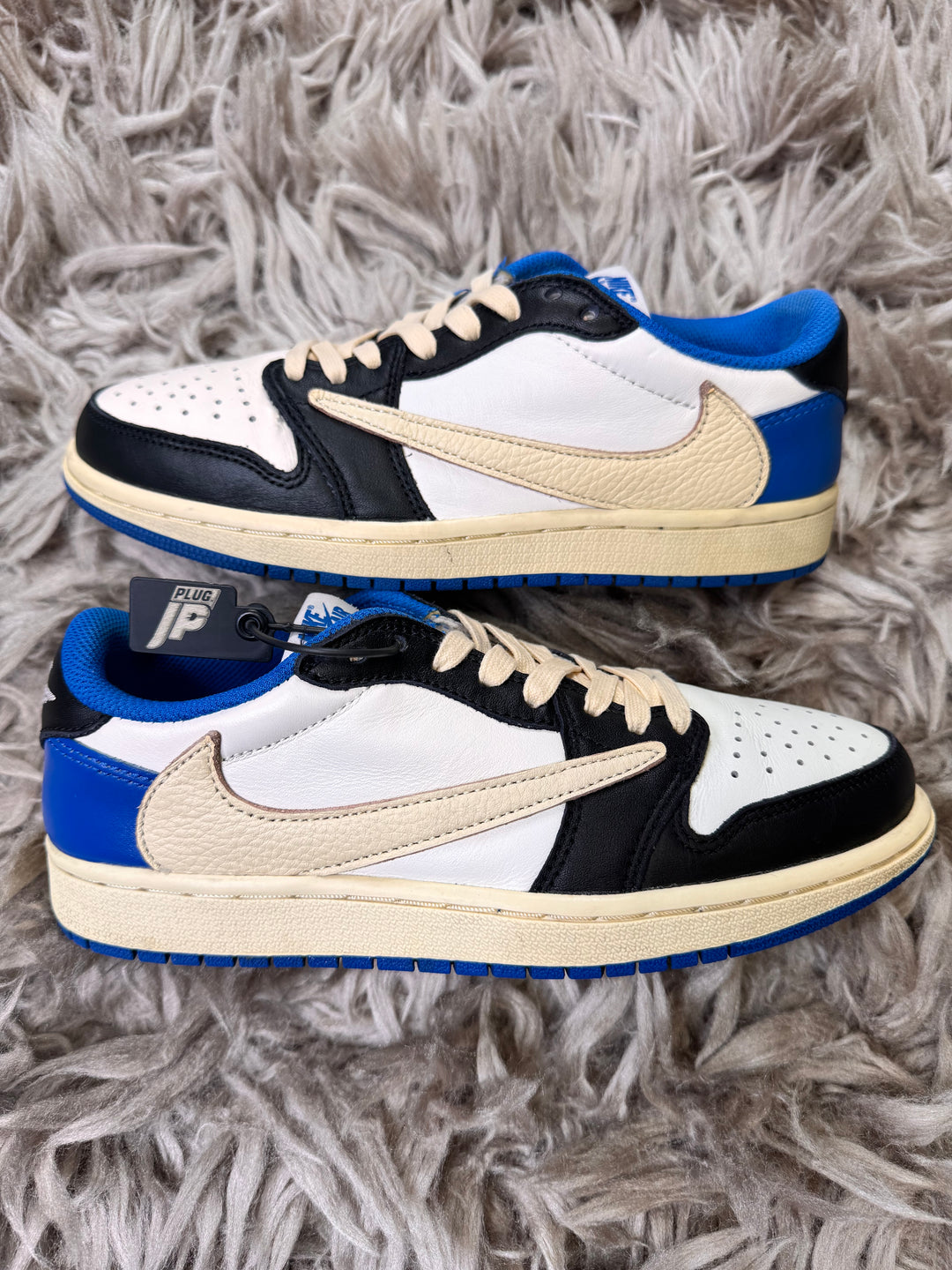 Jordan 1 low Travis Scott fragment 5.5UK