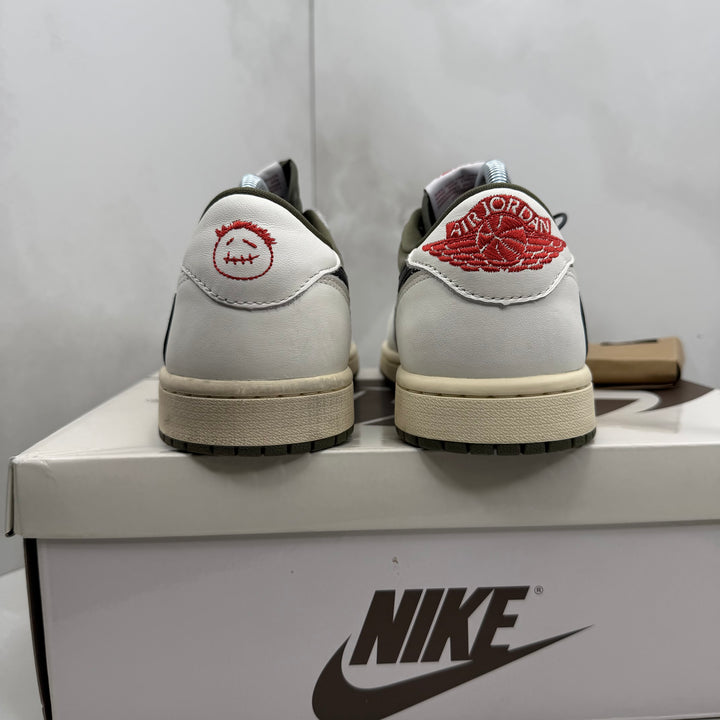 Jordan 1 Low Travis Scott Medium Olive 7UK (2485)