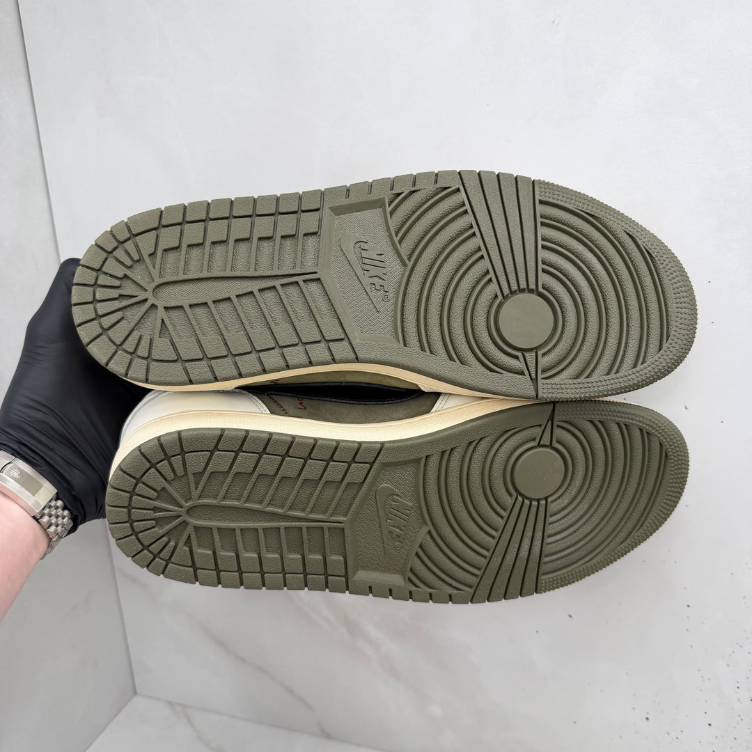 Jordan 1 Low Travis Scott Medium Olive 8.5UK (2496)