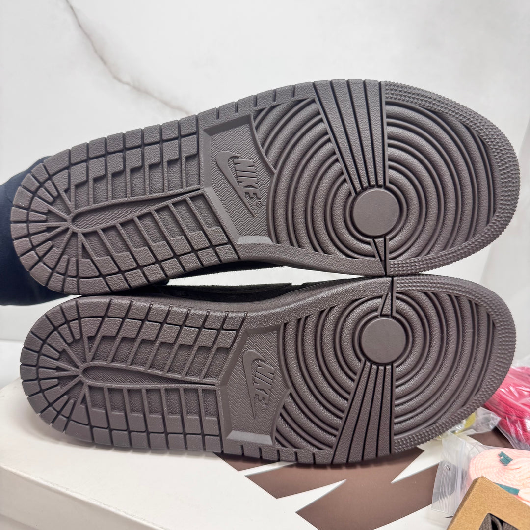 Jordan 1 Low Travis Scott Velvet 7UK