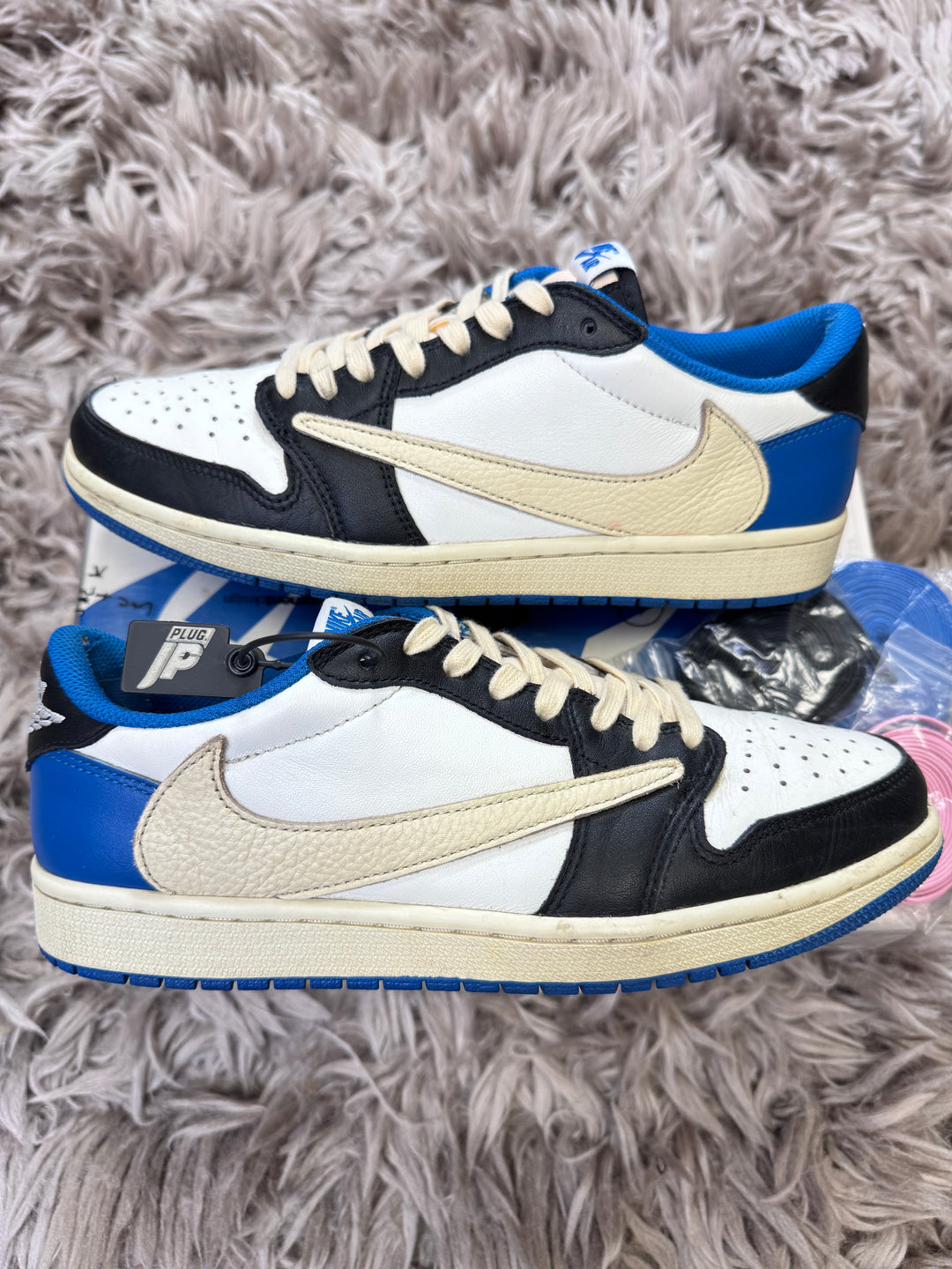 Jordan 1 low Travis Scott fragment 8UK