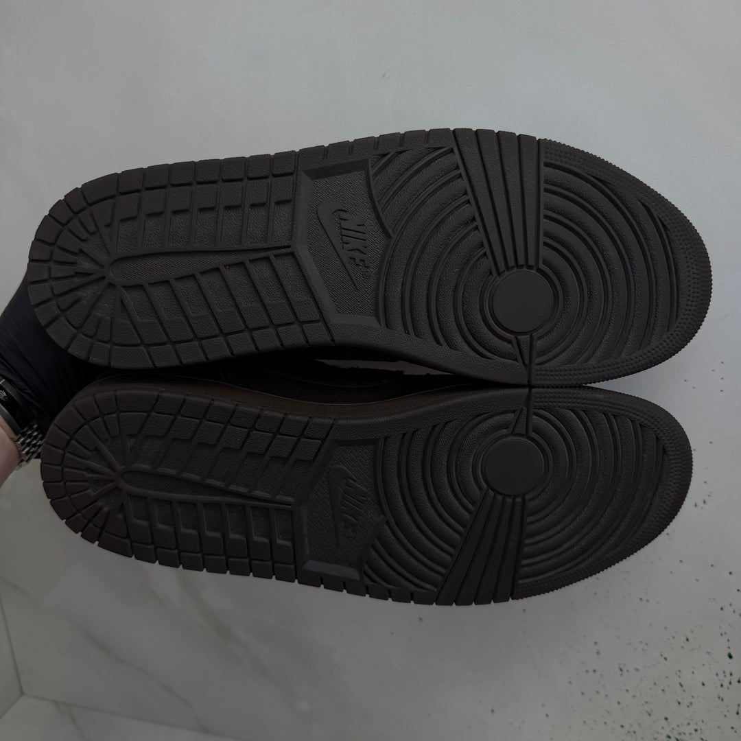 Jordan 1 Low Travis Scott Velvet Brown 10UK (2665)