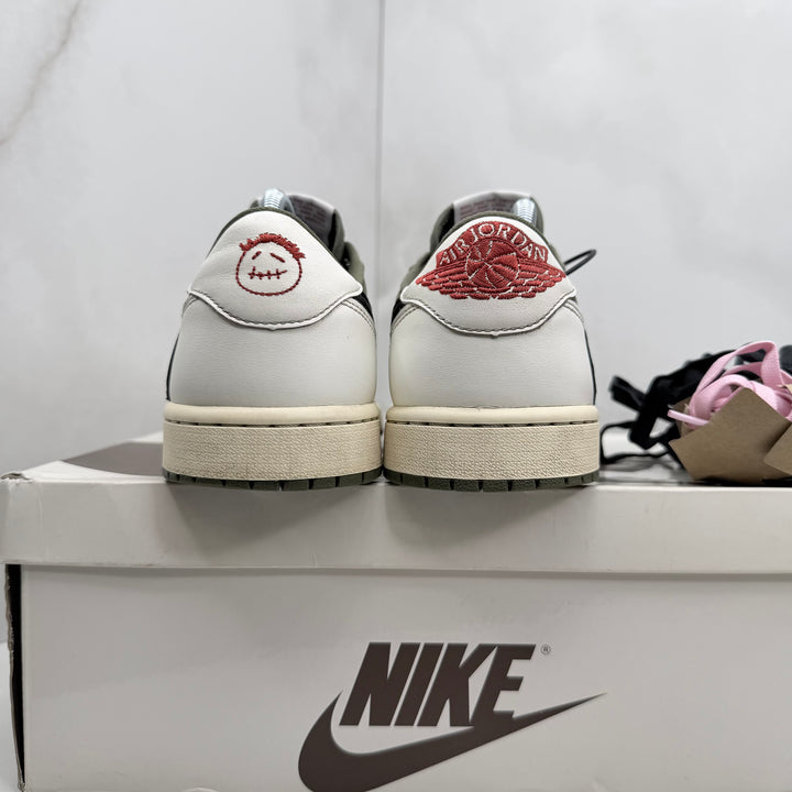 Jordan 1 Low Travis Scott Medium Olive 7UK (2199)