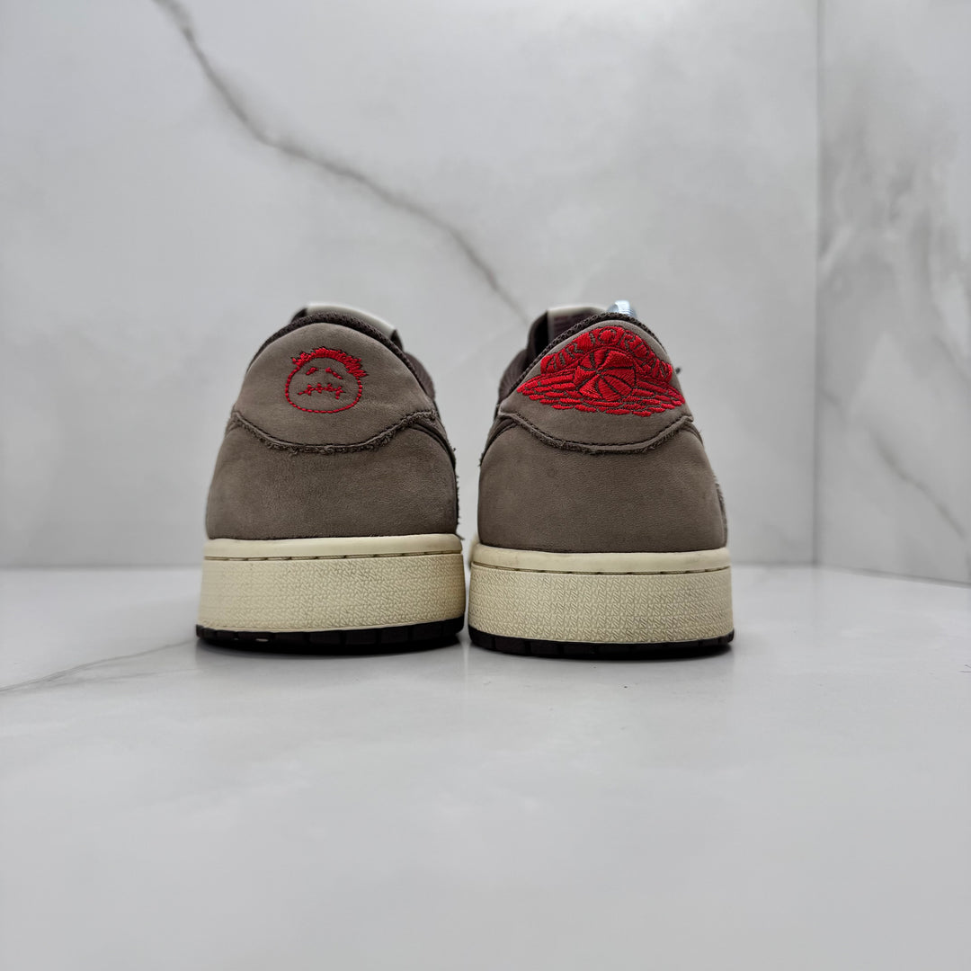 Jordan 1 Low Travis Scott OG Mocha 1.0 8.5UK