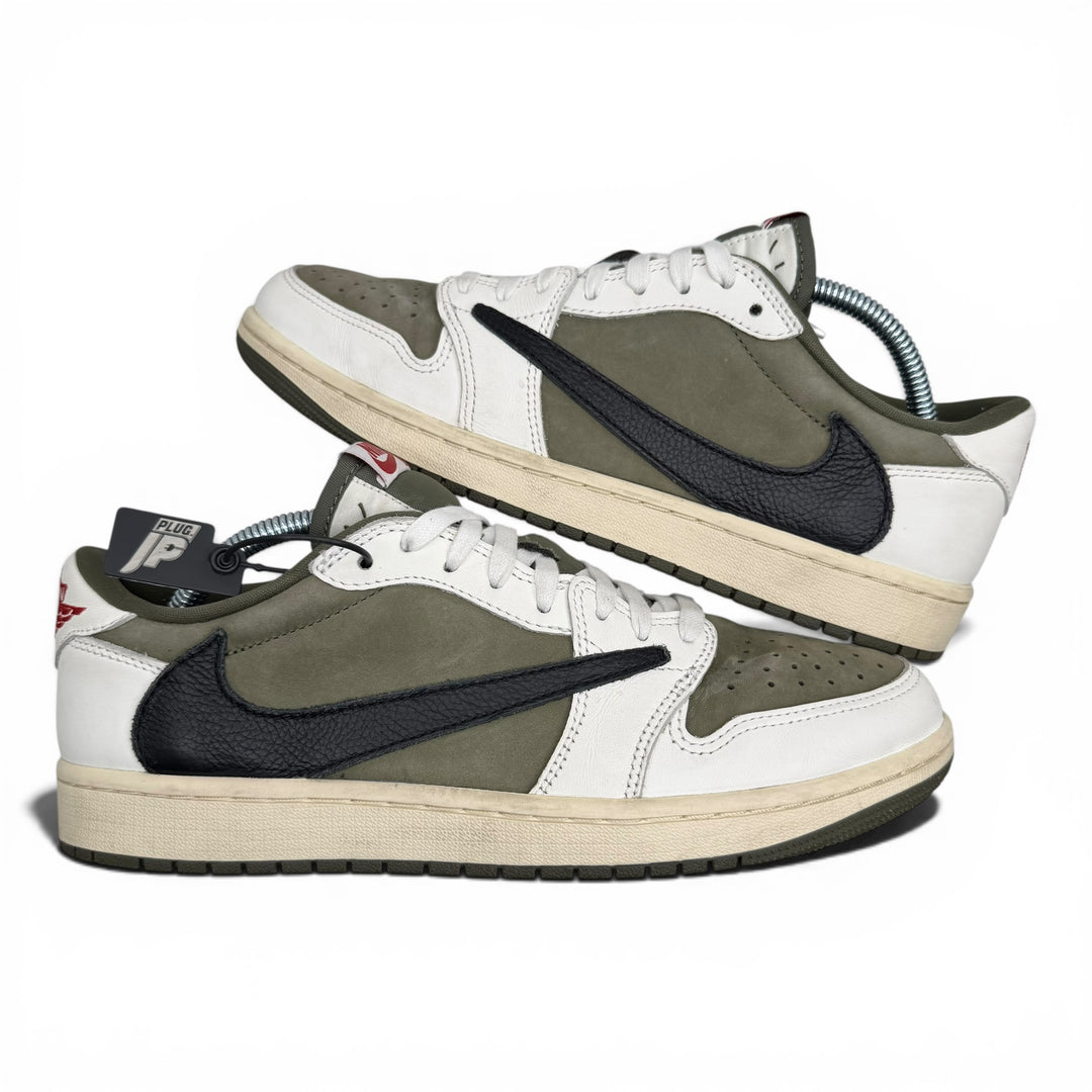 Jordan 1 Low Travis Scott Medium Olive 8.5UK (2491)
