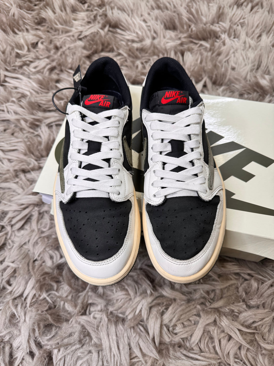 Jordan 1 low Travis Scott olive 8UK