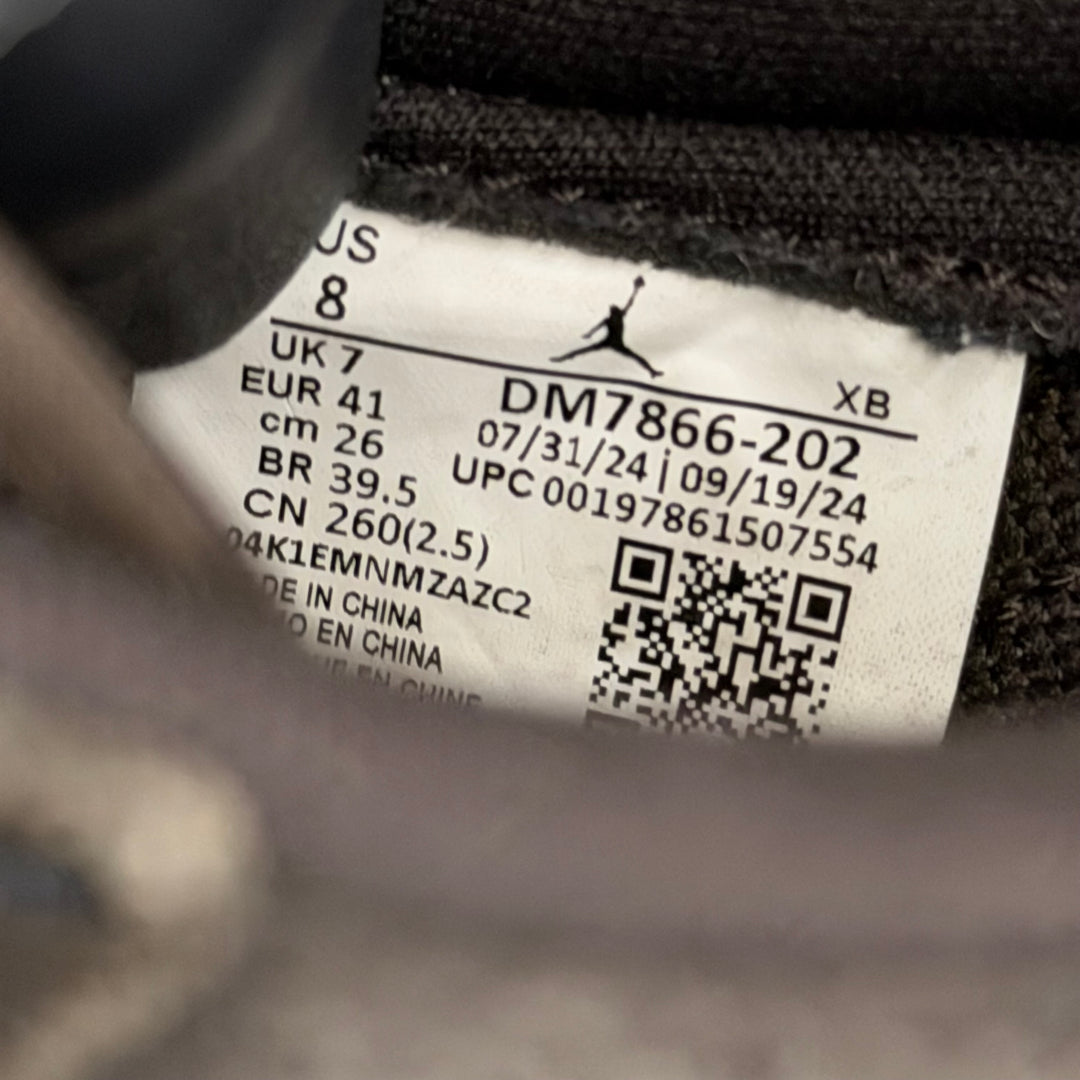 Jordan 1 Low Travis Scott Velvet Brown 7UK (2664)