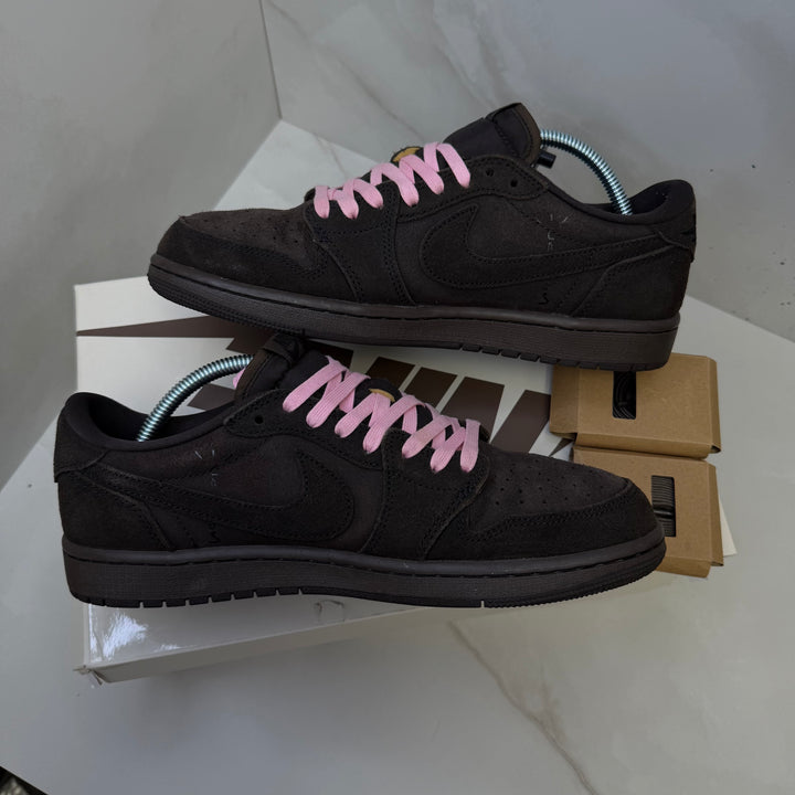 Jordan 1 Low Travis Scott Velvet Brown 7.5UK (2470)