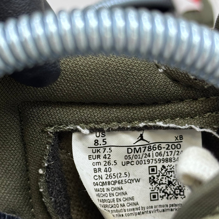 Jordan 1 Low Travis Scott Medium Olive 7.5UK