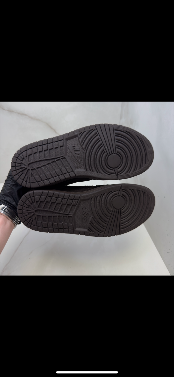 Jordan 1 Low Travis Scott Velvet 5.5UK