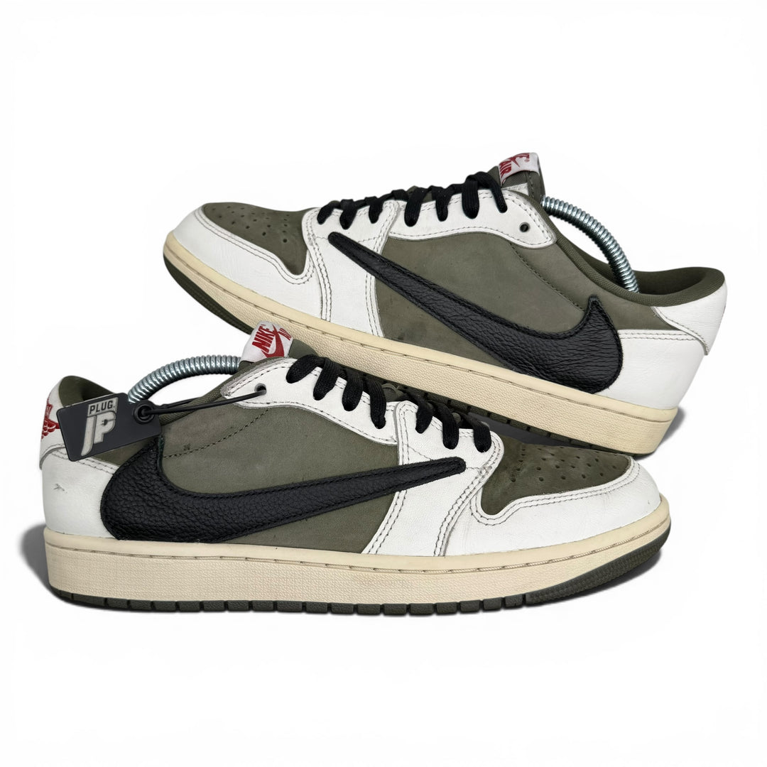Jordan 1 Low Travis Scott Medium Olive 8.5UK (2695)