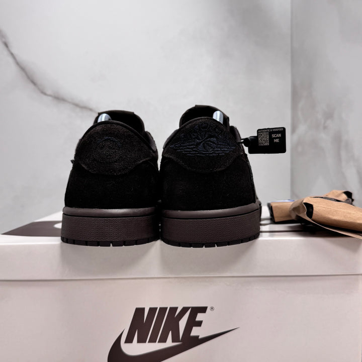 Jordan 1 Low Travis Scott Velvet 7.5UK