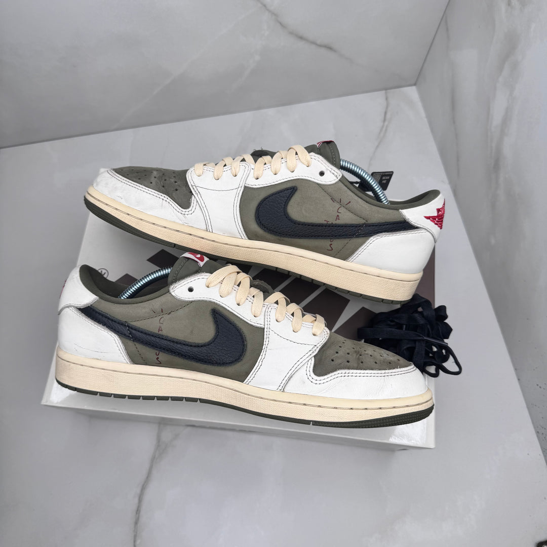 Jordan 1 Low Travis Scott Medium Olive 9.5UK