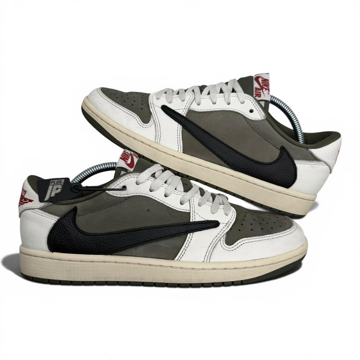 Jordan 1 Low Travis Scott Medium Olive 8.5UK (2483)