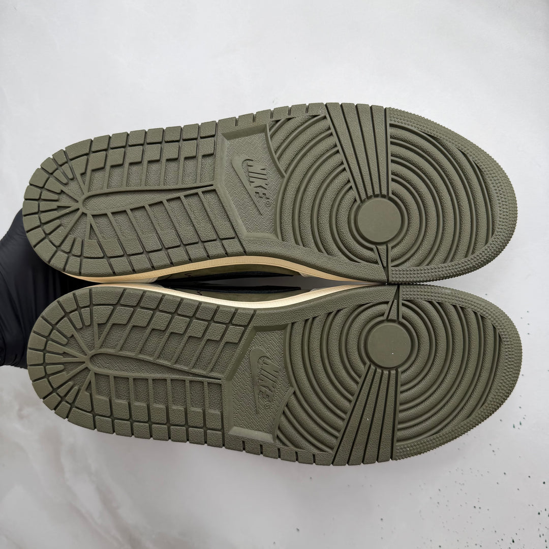 Jordan 1 Low Travis Scott Medium Olive 9UK (2205)