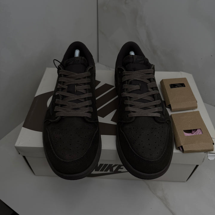 Jordan 1 Low Travis Scott Velvet Brown 8.5UK