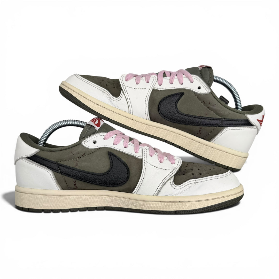 Jordan 1 Low Travis Scott Medium Olive 7.5UK